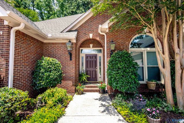 2308 Diamond Pointe SE, Decatur, AL 35603