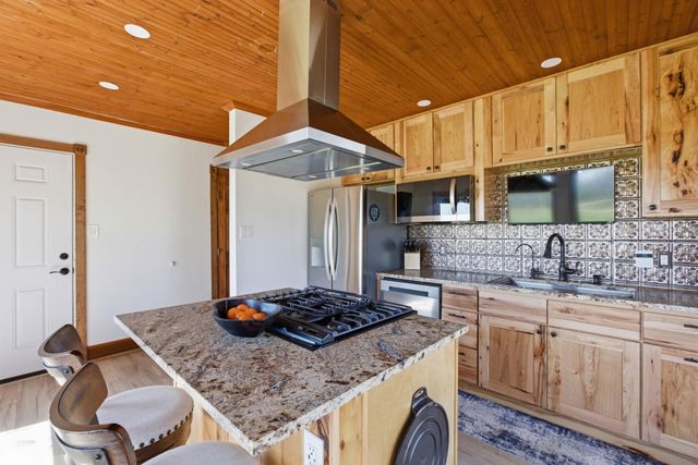 18335 FM 86, Red Rock, TX 78662