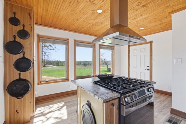 18335 FM 86, Red Rock, TX 78662