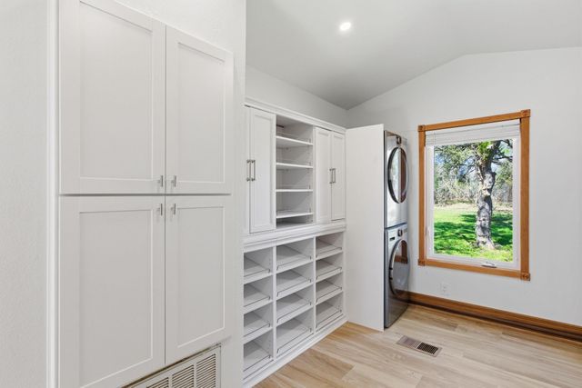 18335 FM 86, Red Rock, TX 78662