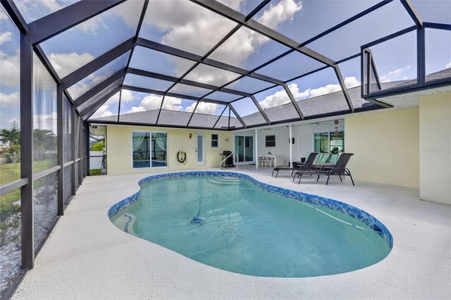 7 FAIRWAY ROAD, Rotonda West, FL 33947