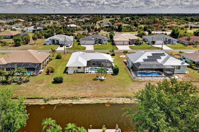 7 FAIRWAY ROAD, Rotonda West, FL 33947