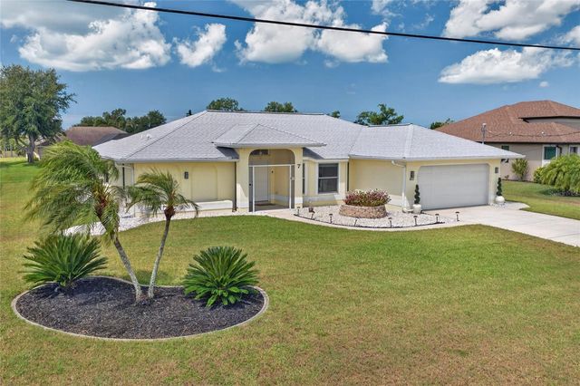 7 FAIRWAY ROAD, Rotonda West, FL 33947