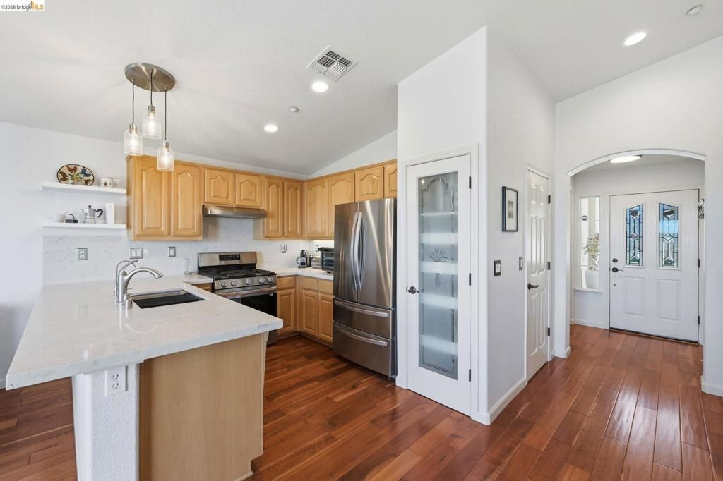 Image 12 of property listing at 1024 Diamante, Rio Vista, CA 94571