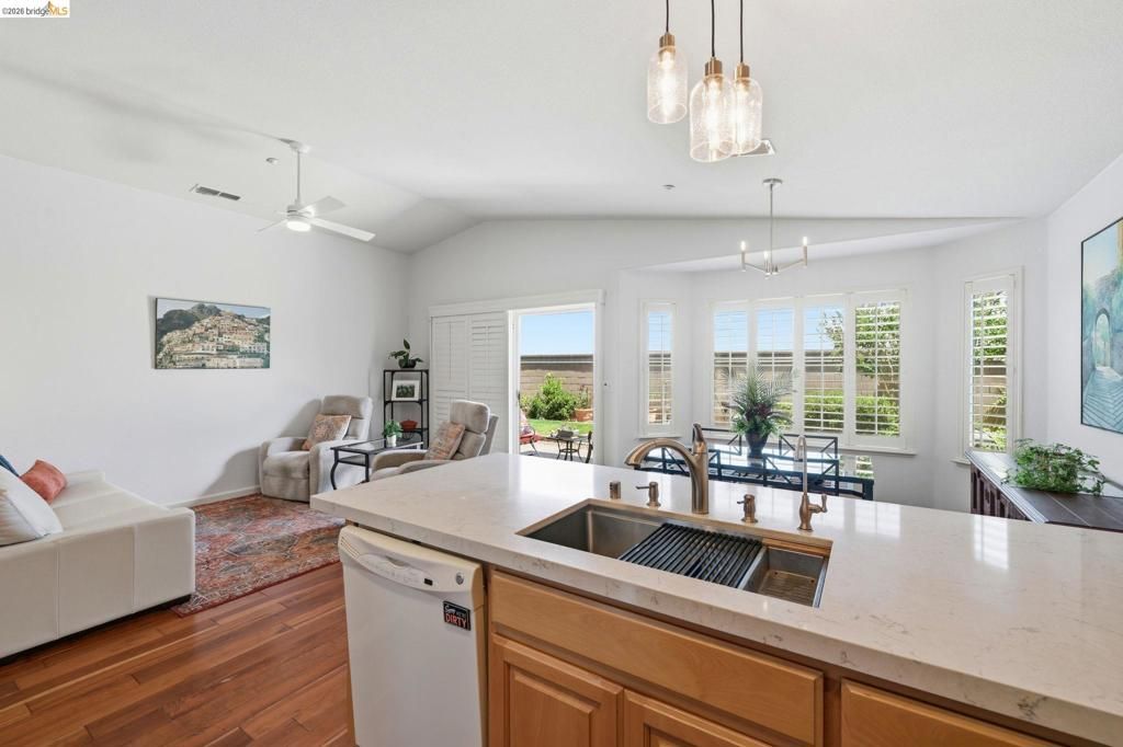Image 9 of property listing at 1024 Diamante, Rio Vista, CA 94571