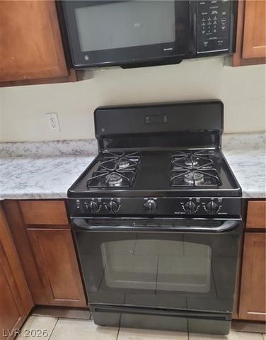 8324 West Charleston Boulevard 2033, Las Vegas, NV 89117