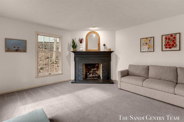 309 Stickney Ridge Road, Grand Haven, MI 49417