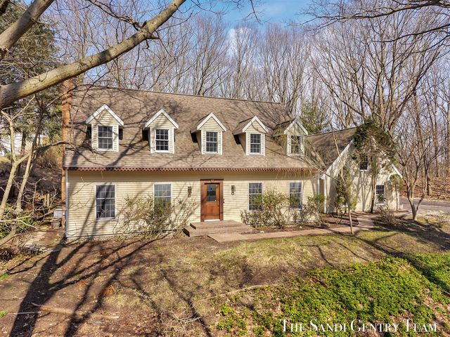 309 Stickney Ridge Road, Grand Haven, MI 49417