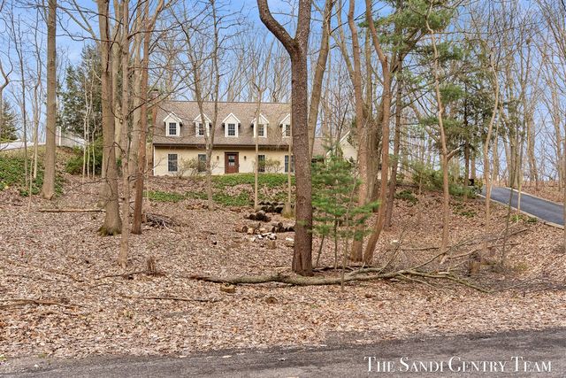 309 Stickney Ridge Road, Grand Haven, MI 49417
