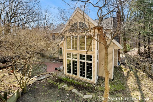 309 Stickney Ridge Road, Grand Haven, MI 49417