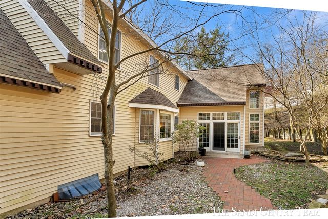 309 Stickney Ridge Road, Grand Haven, MI 49417