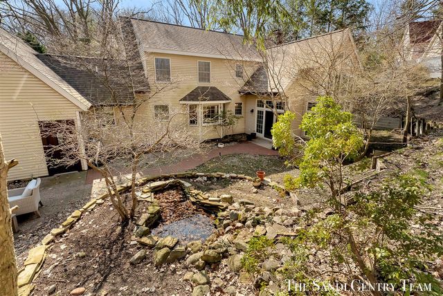 309 Stickney Ridge Road, Grand Haven, MI 49417