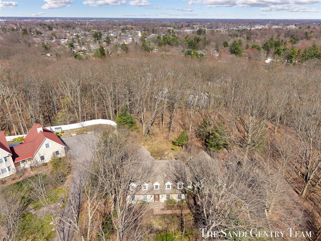 309 Stickney Ridge Road, Grand Haven, MI 49417