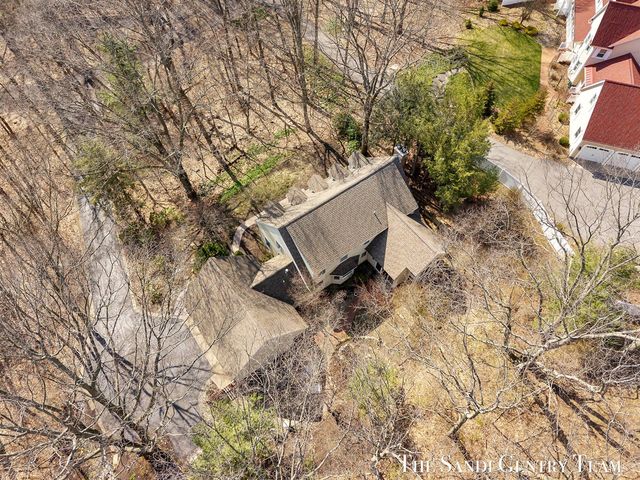 309 Stickney Ridge Road, Grand Haven, MI 49417