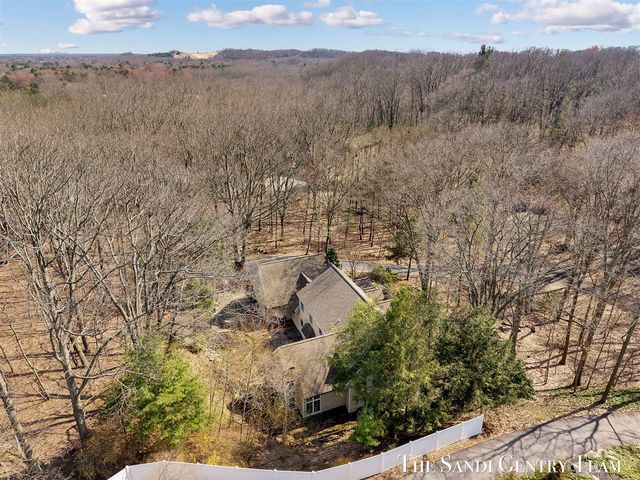 309 Stickney Ridge Road, Grand Haven, MI 49417