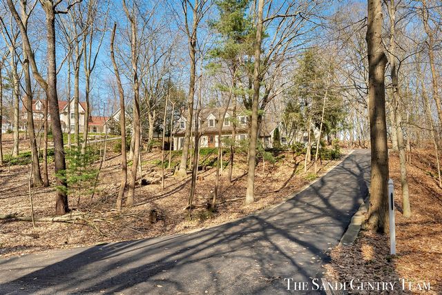 309 Stickney Ridge Road, Grand Haven, MI 49417