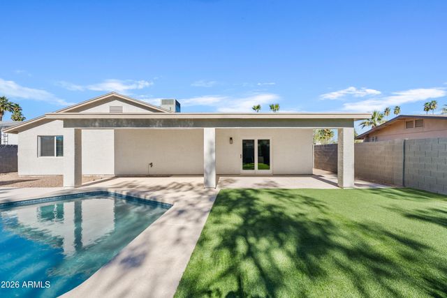 1983 E DUNBAR Drive, Tempe, AZ 85282