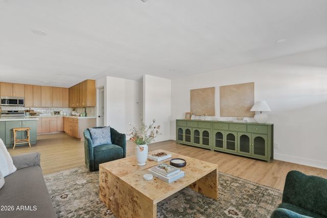 1983 E DUNBAR Drive, Tempe, AZ 85282