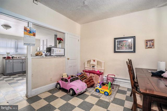 16 W SPRUCE ST, Norristown, PA 19401