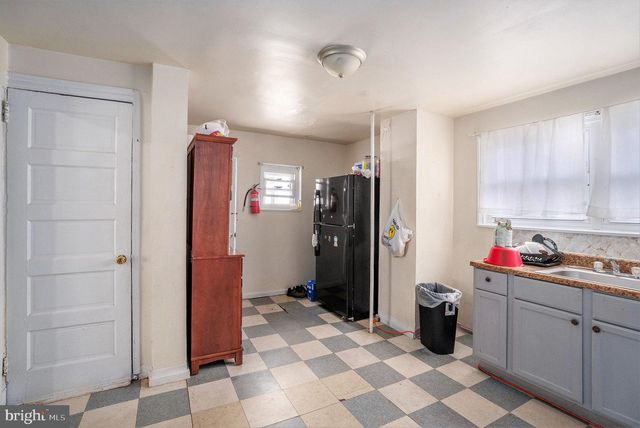 16 W SPRUCE ST, Norristown, PA 19401