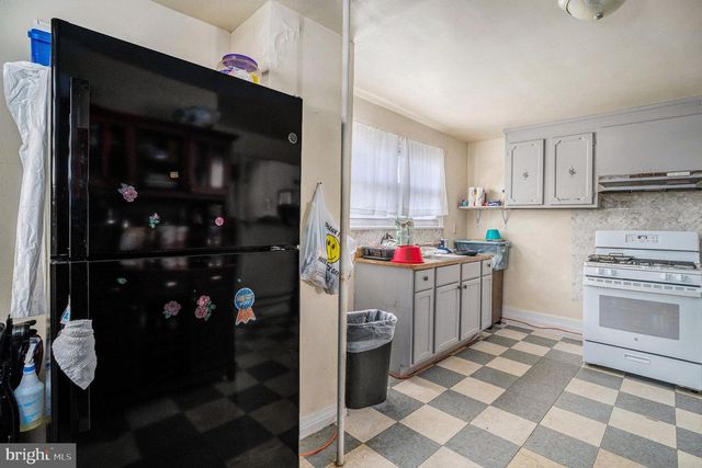 16 W SPRUCE ST, Norristown, PA 19401