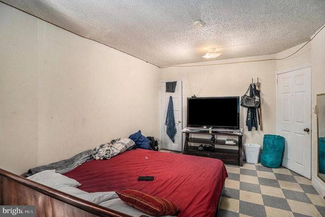 16 W SPRUCE ST, Norristown, PA 19401