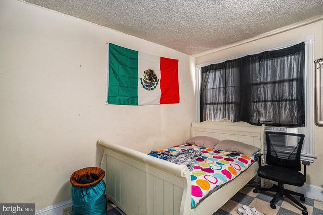 16 W SPRUCE ST, Norristown, PA 19401