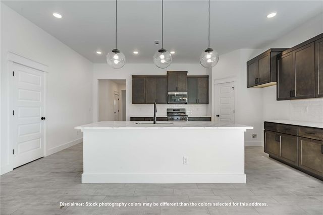 1821 Porter Street, Pea Ridge, AR 72751