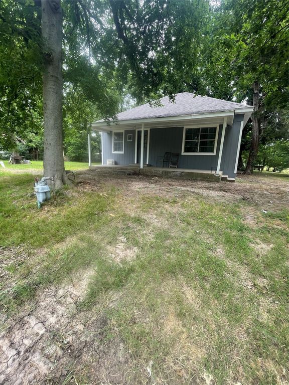 205 1st, Pecan Gap, TX 75469