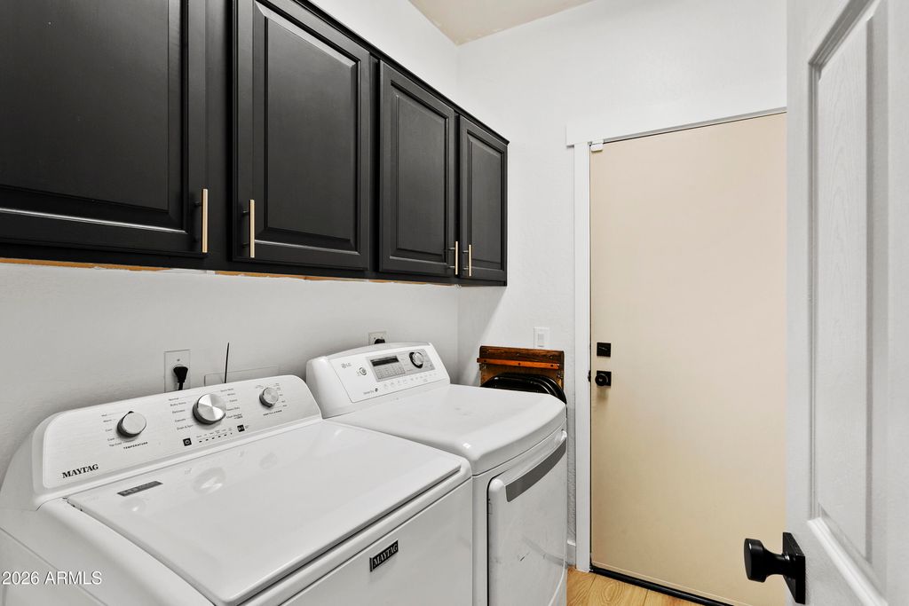 Image 13 of property listing at 20515 N 80TH Lane, Peoria, AZ 85382