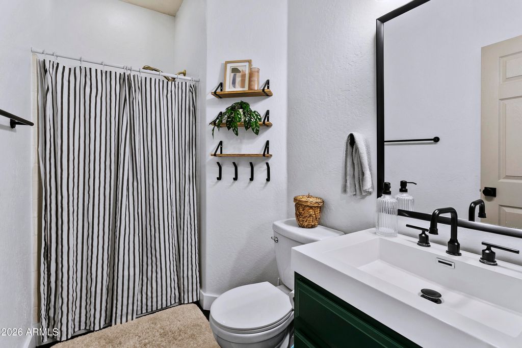 Image 20 of property listing at 20515 N 80TH Lane, Peoria, AZ 85382