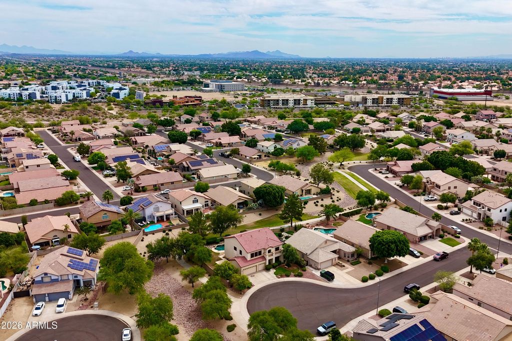 Image 33 of property listing at 20515 N 80TH Lane, Peoria, AZ 85382