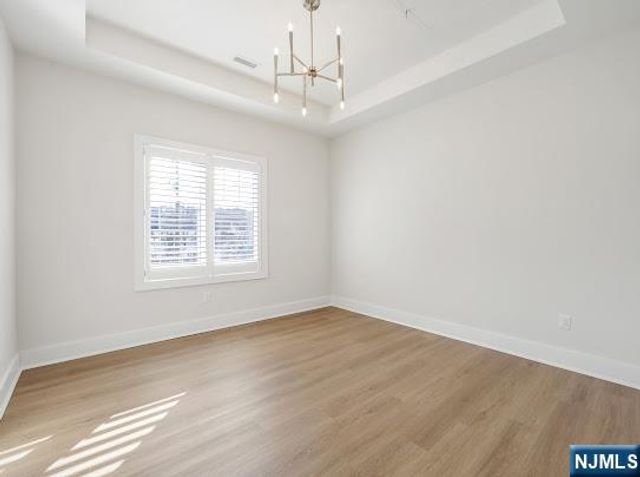 445 Ramapo Valley Road 1, Oakland, NJ 07436