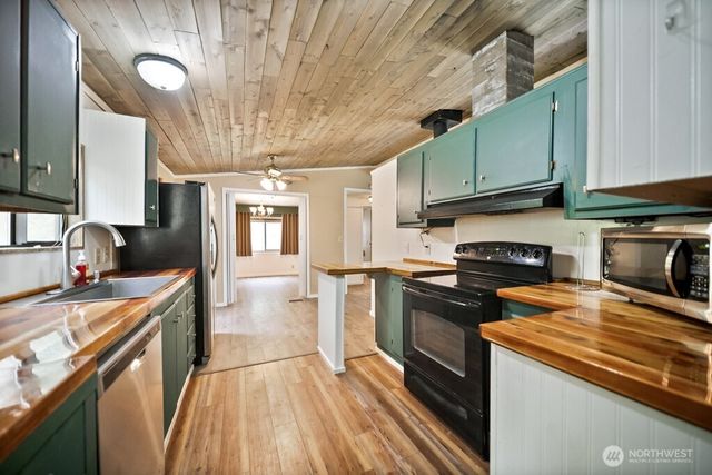 3480 NE Belfair Tahuya Road, Tahuya, WA 98588