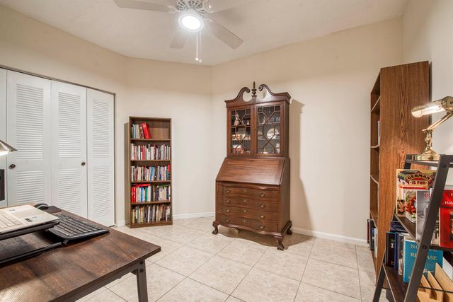 800 Uno Lago Drive 105, Juno Beach, FL 33408