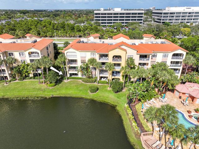 800 Uno Lago Drive 105, Juno Beach, FL 33408