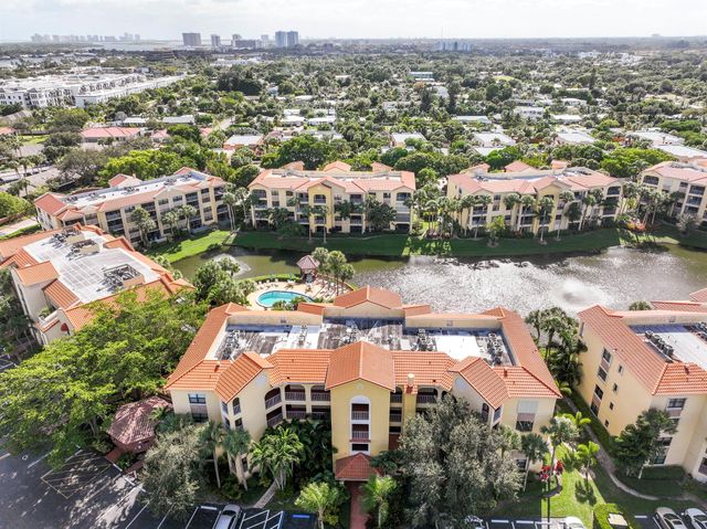 800 Uno Lago Drive 105, Juno Beach, FL 33408