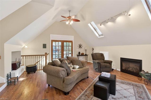 403 Wormley Creek DR, Yorktown, VA 23692