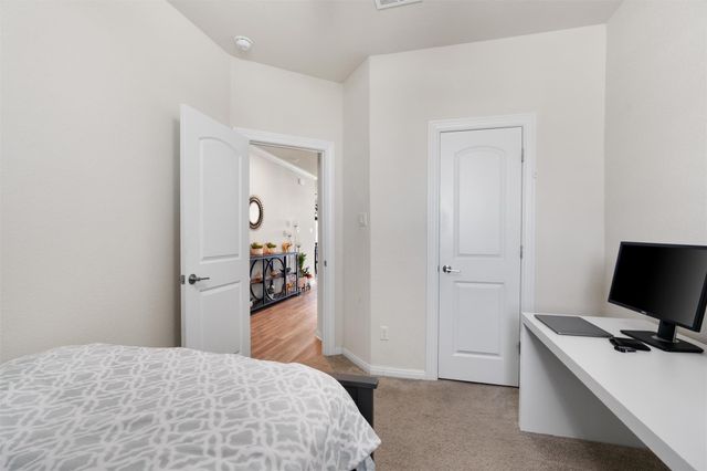 113 Yellow Thistle CV, Georgetown, TX 78626