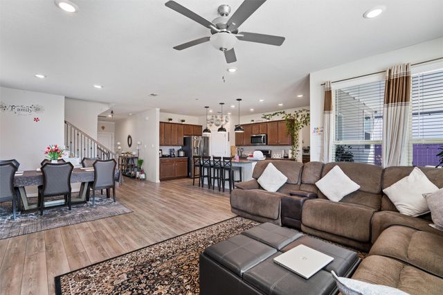 113 Yellow Thistle CV, Georgetown, TX 78626