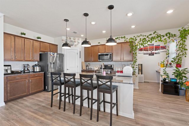 113 Yellow Thistle CV, Georgetown, TX 78626