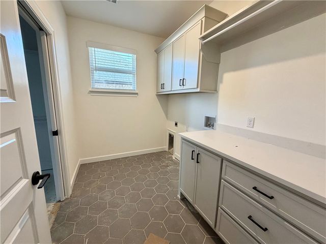 607 Steep Hill Lane, Cave Springs, AR 72718