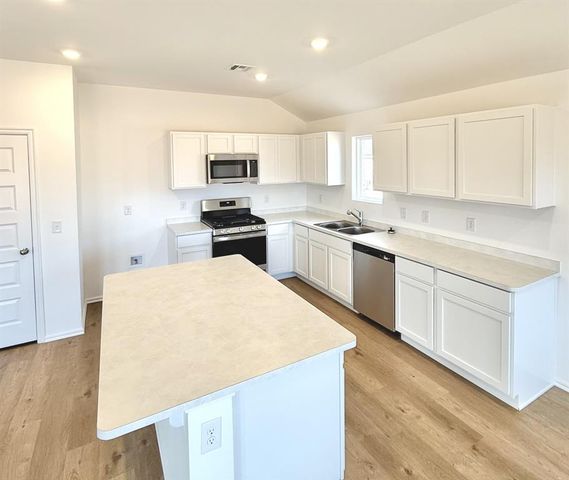 517 Hillsboro Road, Noble, OK 73068