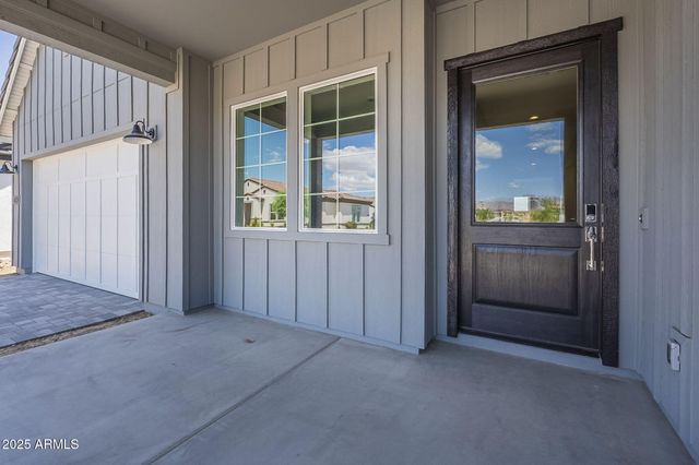 10841 N BLAKELY Street, Surprise, AZ 85388