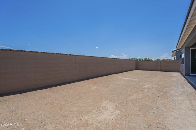 10841 N BLAKELY Street, Surprise, AZ 85388