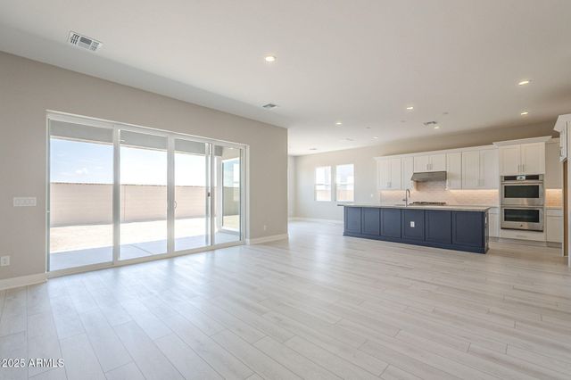 10841 N BLAKELY Street, Surprise, AZ 85388