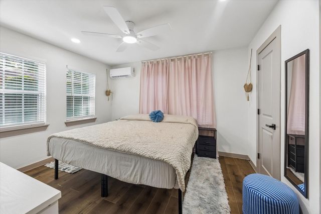 1224 Welch Street 1, Houston, TX 77006