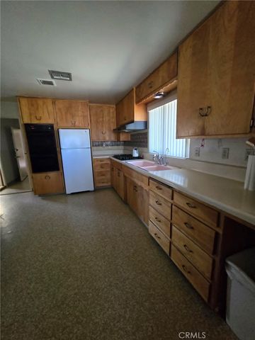 25391 Bejoal, Barstow, CA 92311