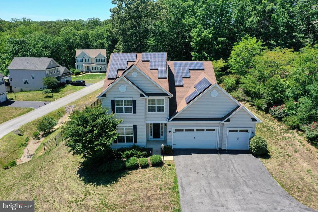 Image 1 of property listing at 23627 DEERFOOT WAY, California, MD 20619