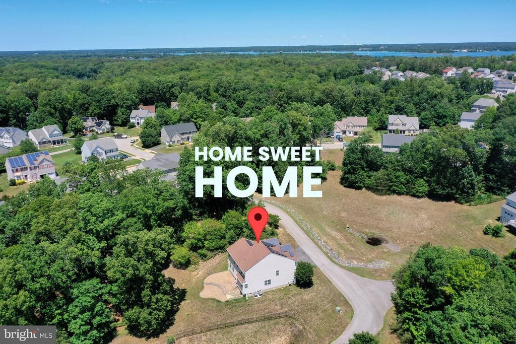 Image 2 of property listing at 23627 DEERFOOT WAY, California, MD 20619